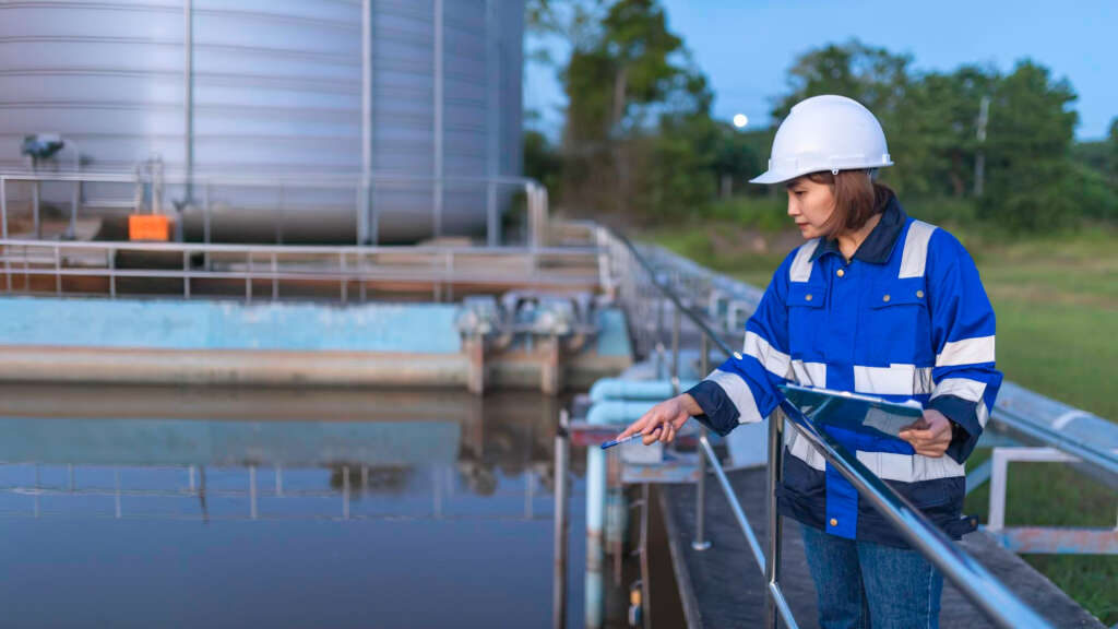Lab Kinx Testing Wastewater Treatment Performance Monitoring - LAB KinX